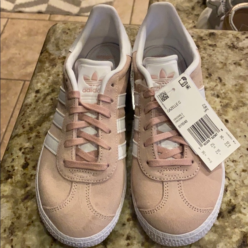 Girls Adidas gazelle size 3